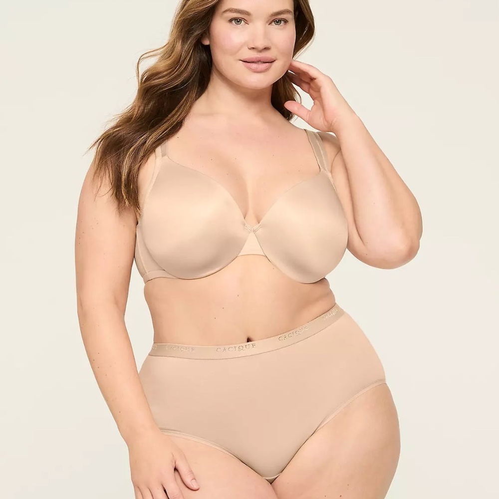 Caique Intimates, Smooth Lightly Lined Full Coverage Bra, 40DDD